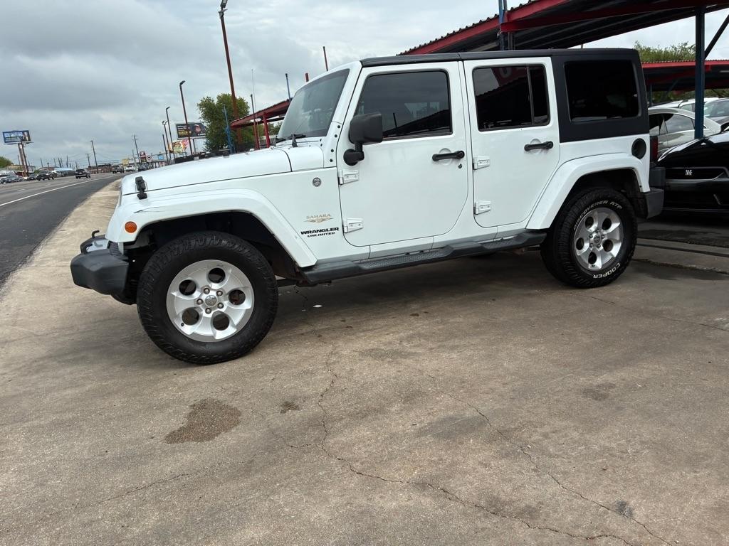 Jeep Wrangler Unlimited Sahara 4WD 2014