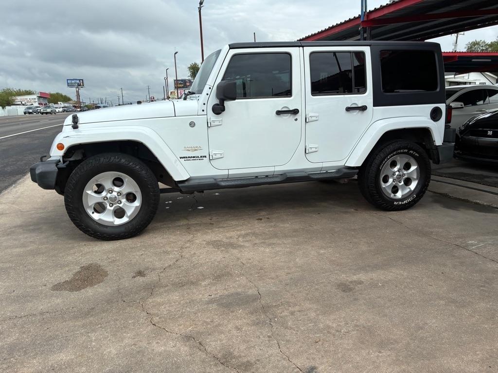 Jeep Wrangler Unlimited Sahara 4WD 2014