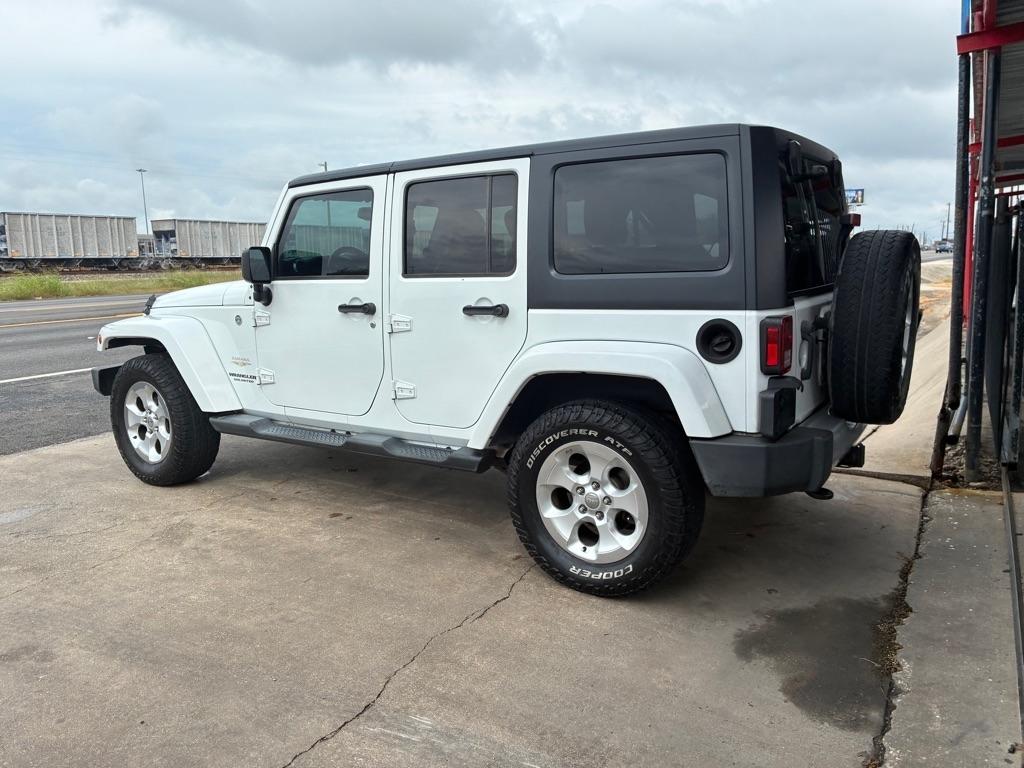 Jeep Wrangler Unlimited Sahara 4WD 2014