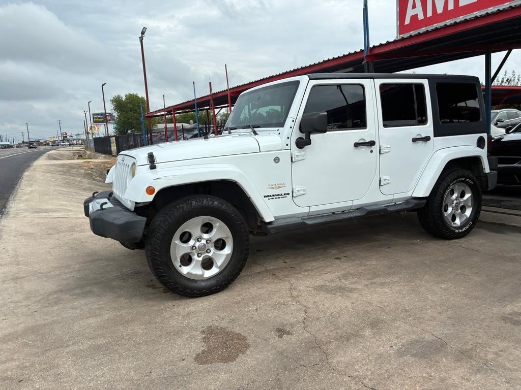 Jeep Wrangler Unlimited Sahara 4WD 2014