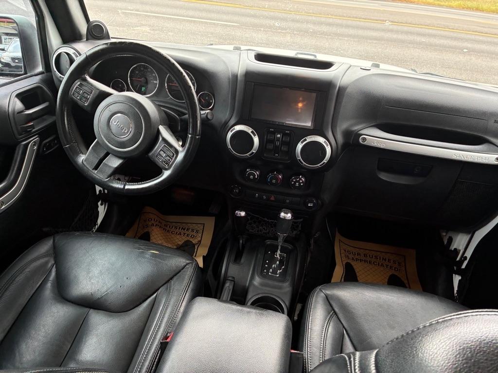 Jeep Wrangler Unlimited Sahara 4WD 2014