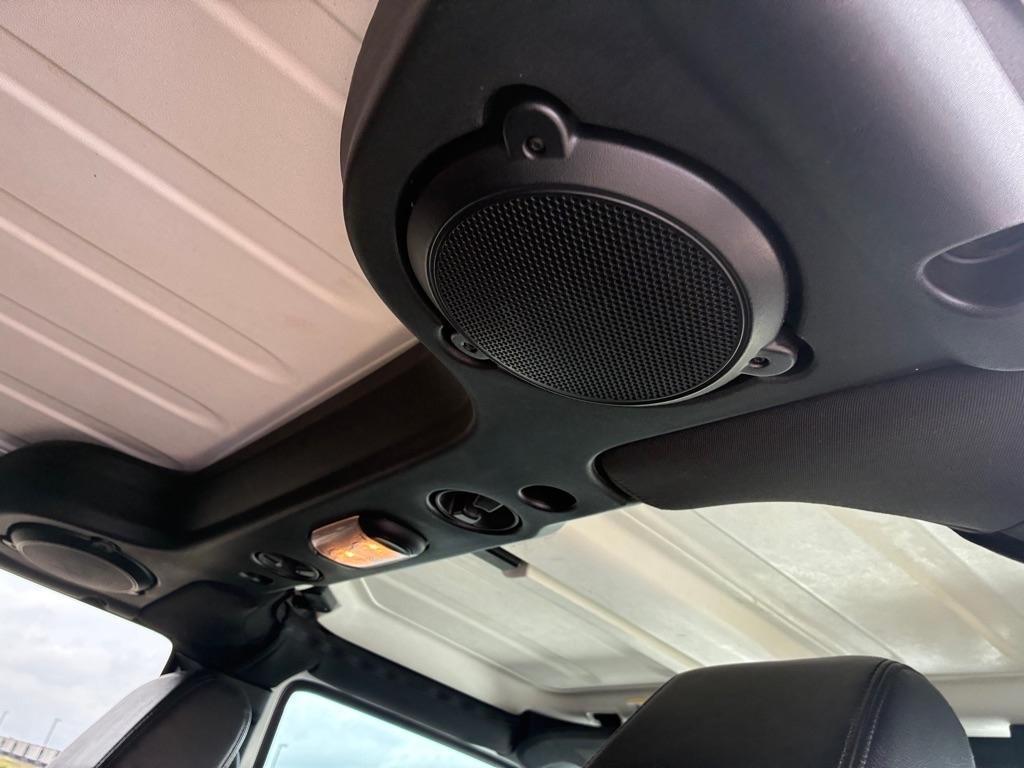 Jeep Wrangler Unlimited Sahara 4WD 2014