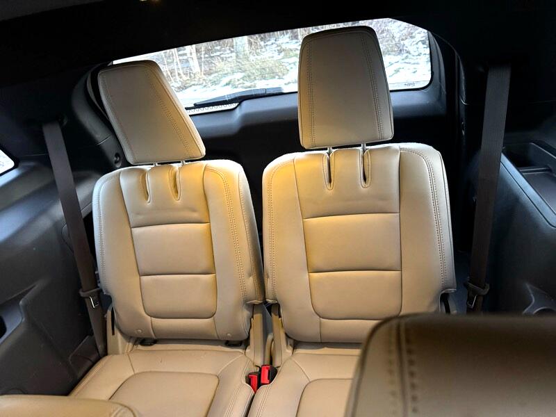 Ford Explorer XLT 4WD 2013