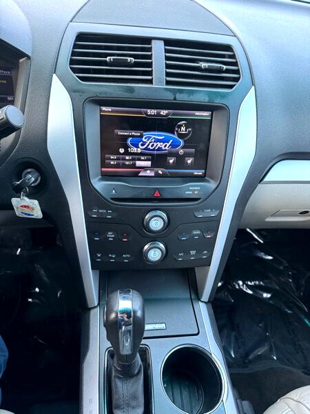 Ford Explorer XLT 4WD 2013