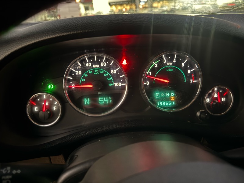 Jeep Wrangler 4WD 4dr Unlimited Sahara 2014