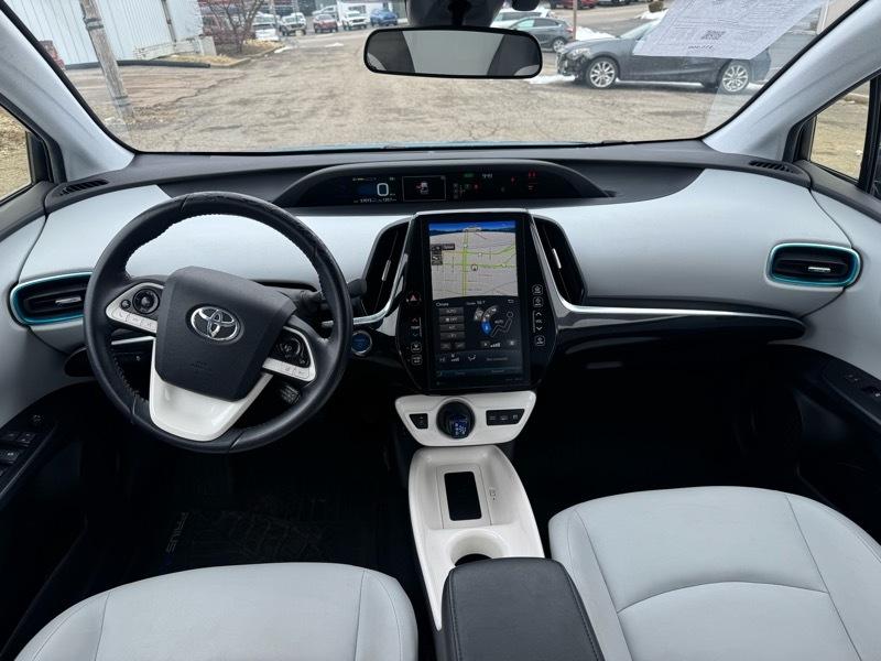 Toyota Prius Prime Plus 2018