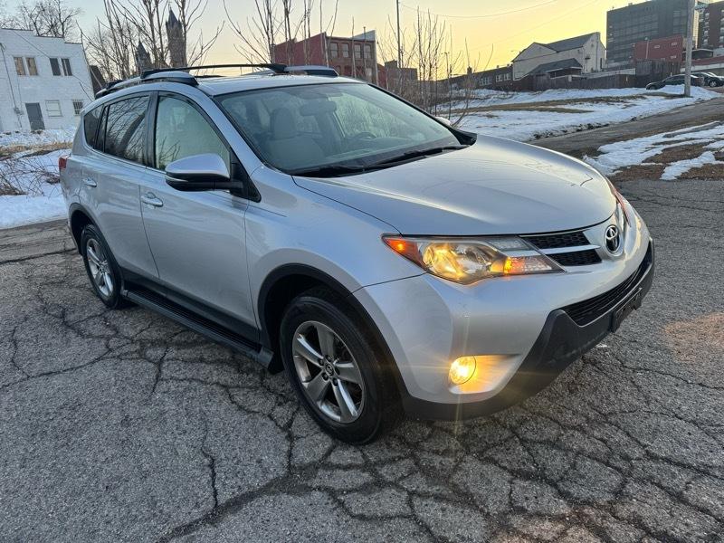 Toyota RAV4 XLE AWD 2015