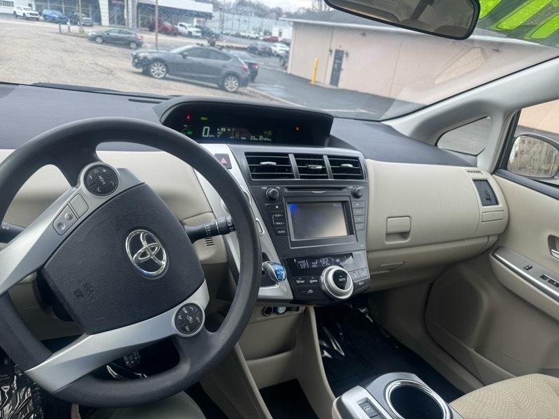 Toyota Prius V Three 2014