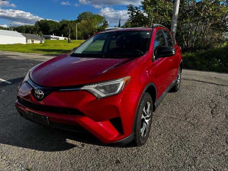 Toyota RAV4 LE AWD 2017
