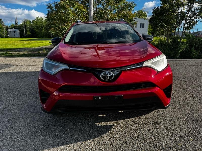 Toyota RAV4 LE AWD 2017