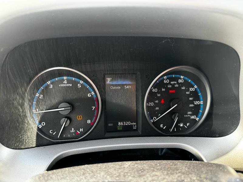 Toyota RAV4 LE AWD 2017
