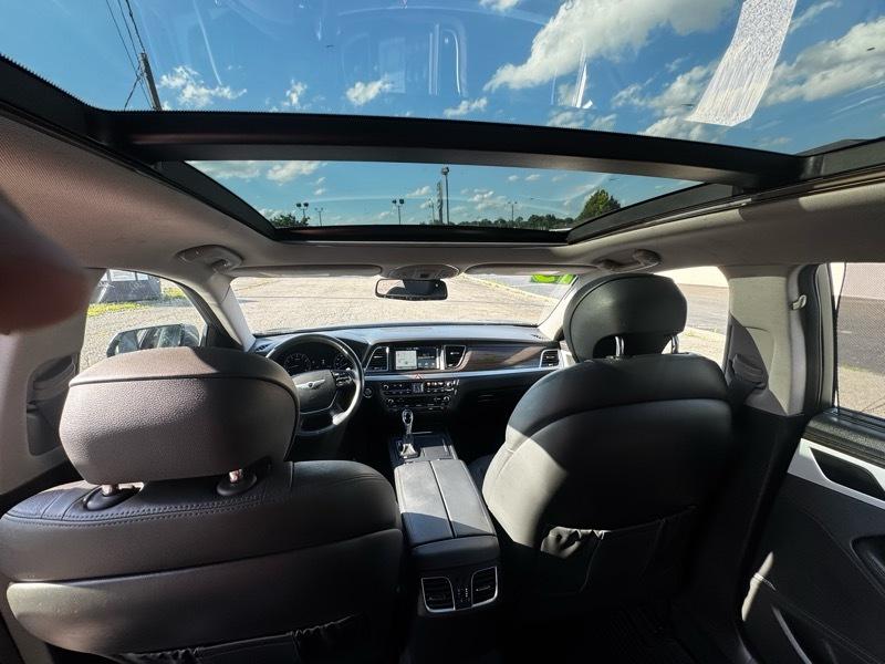 Hyundai Genesis 3.8L 2015