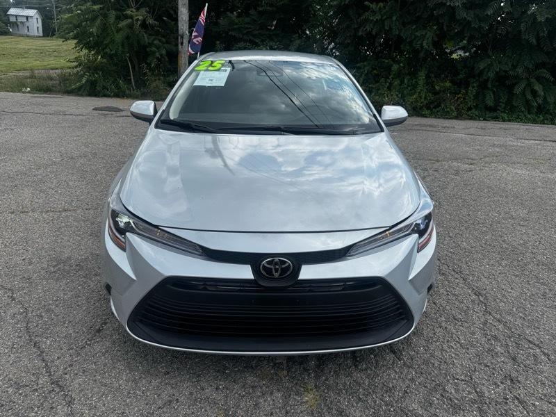 Toyota Corolla LE 2025