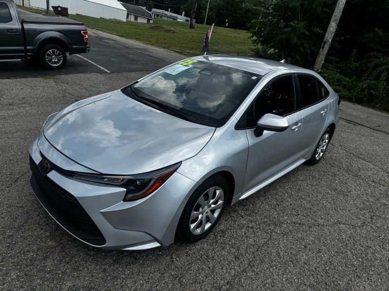 Toyota Corolla LE 2025