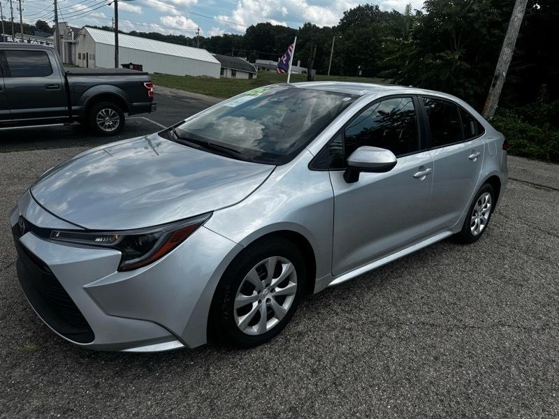 Toyota Corolla LE 2025