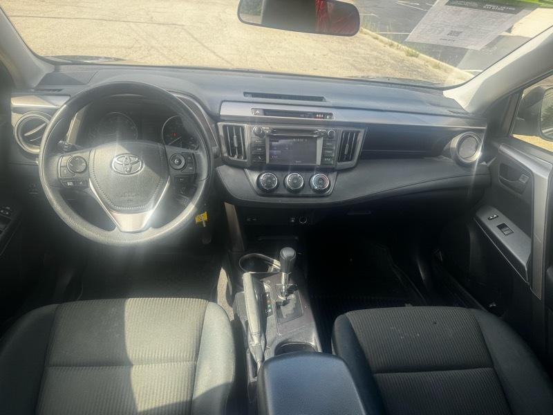 Toyota RAV4 LE FWD 2018