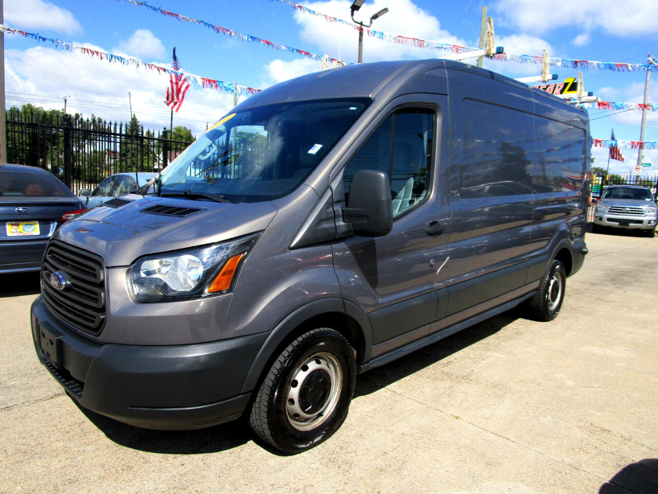Ford Transit 350 Van Med. Roof w/Sliding Pass. 148-in. WB 2015