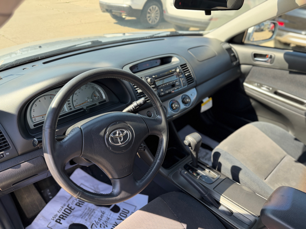 2004 Toyota Camry SE V6 photo 14