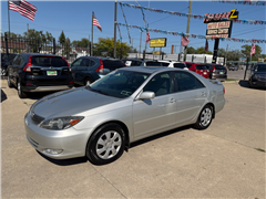 2004 Toyota Camry 