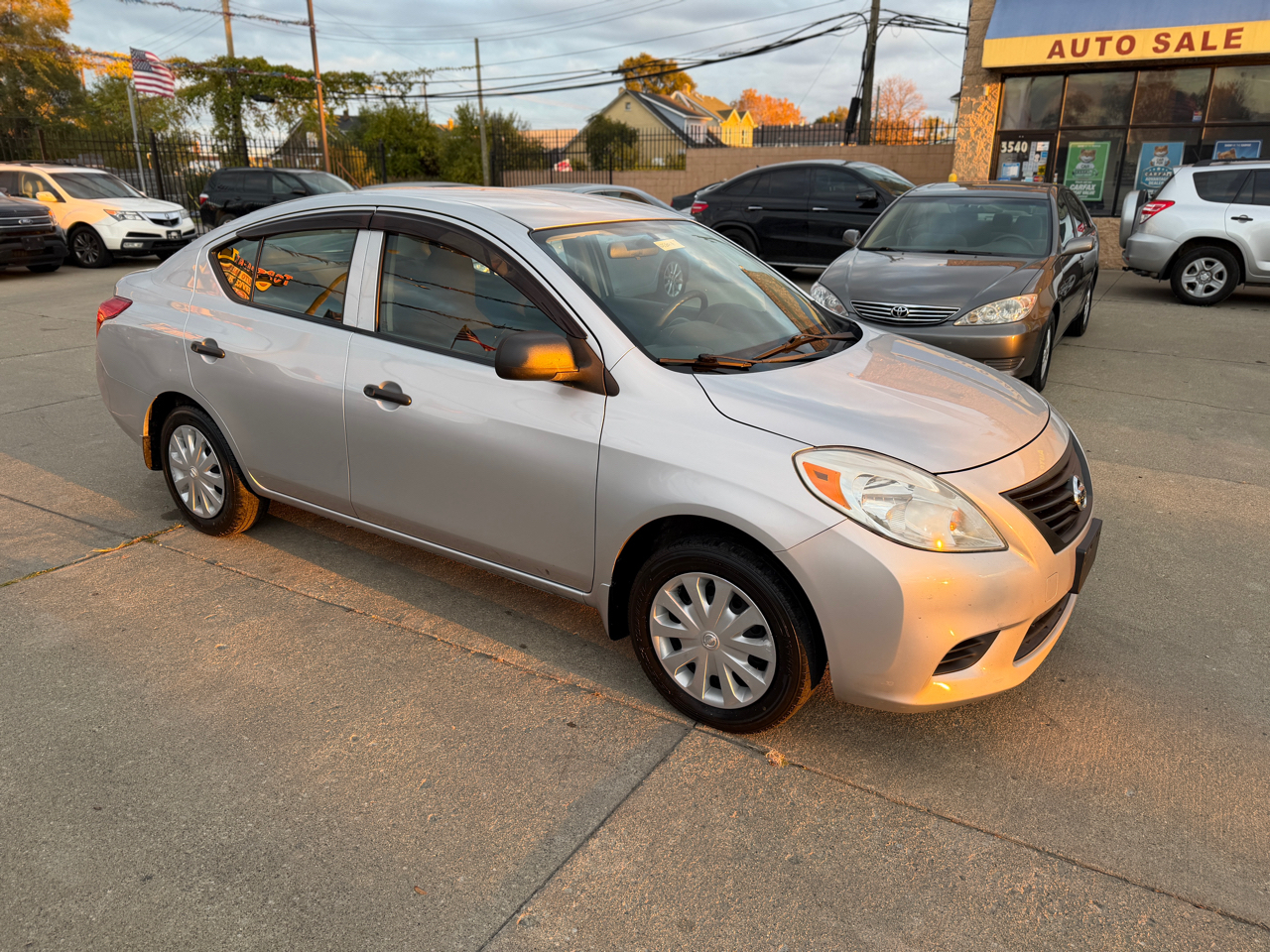 Nissan Versa 1.6 Base Sedan 2012 Nissan Versa 1.6 Base Sedan 2012