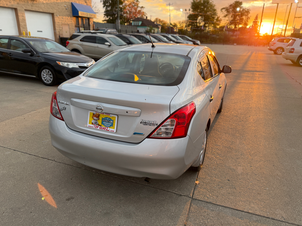 Nissan Versa 1.6 Base Sedan 2012 Nissan Versa 1.6 Base Sedan 2012