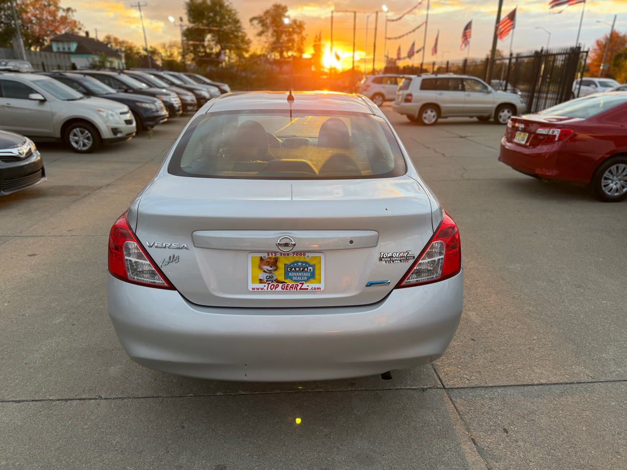 Nissan Versa 1.6 Base Sedan 2012 Nissan Versa 1.6 Base Sedan 2012