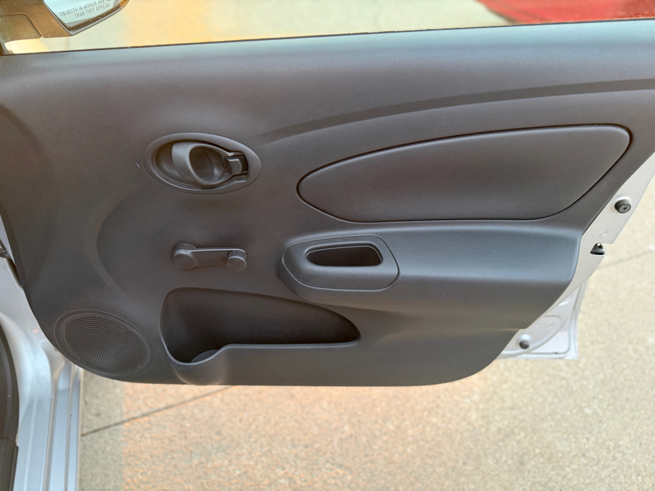 Nissan Versa 1.6 Base Sedan 2012 Nissan Versa 1.6 Base Sedan 2012