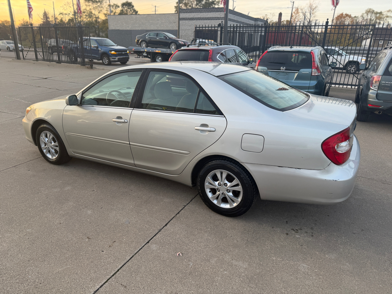 Toyota Camry LE V6 2004