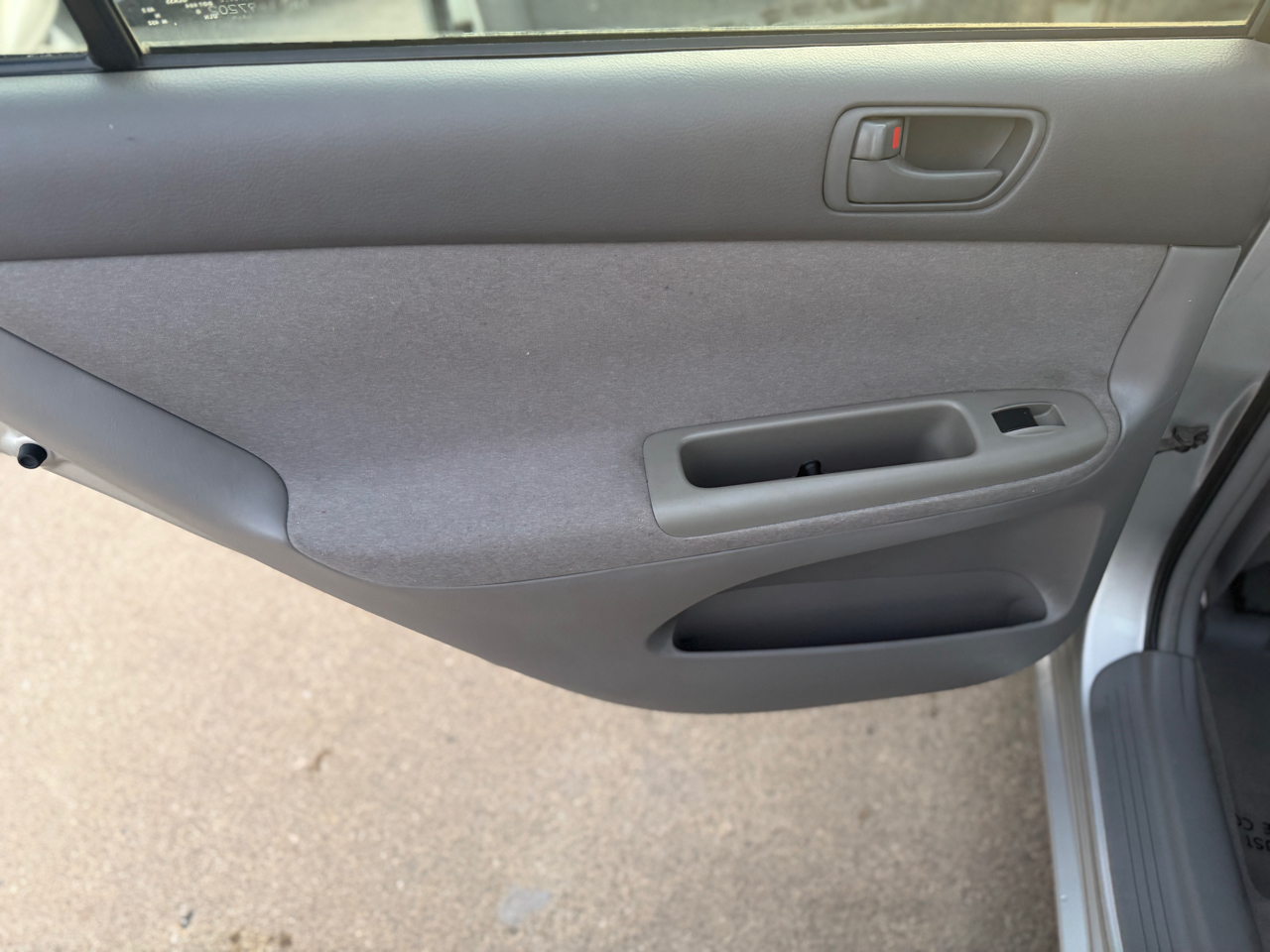 Toyota Camry LE V6 2004