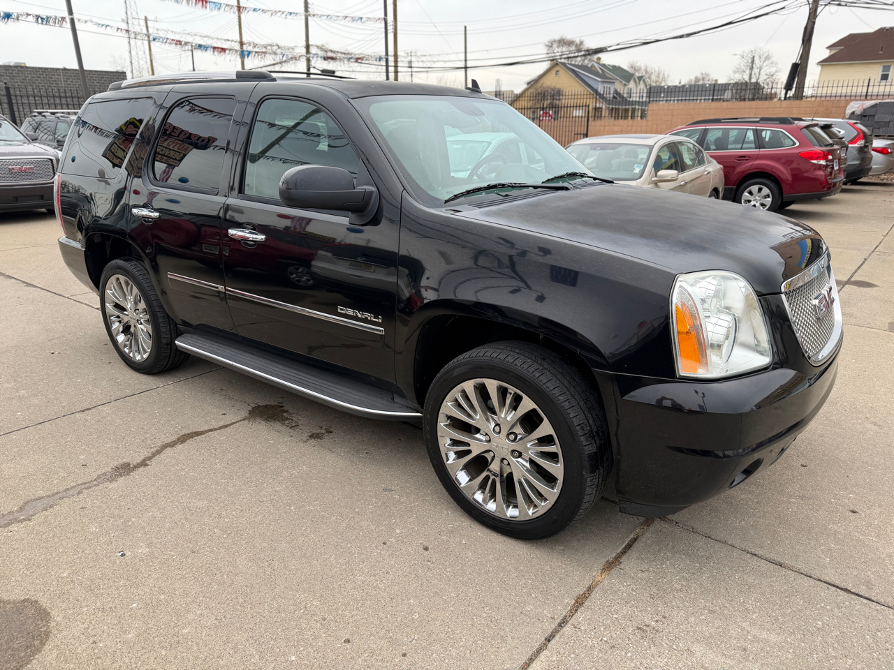 GMC Yukon Denali 4WD 2013