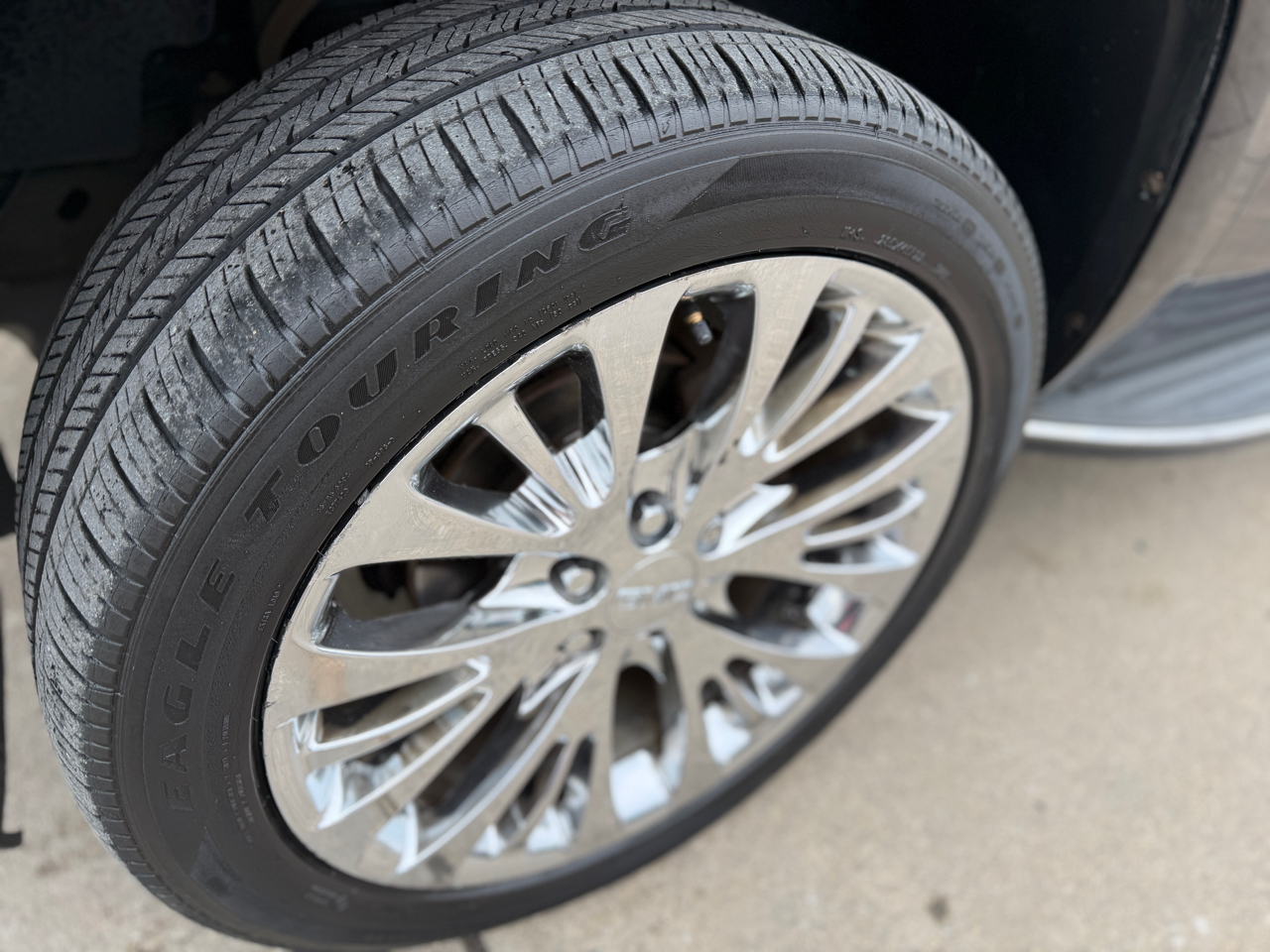 GMC Yukon Denali 4WD 2013