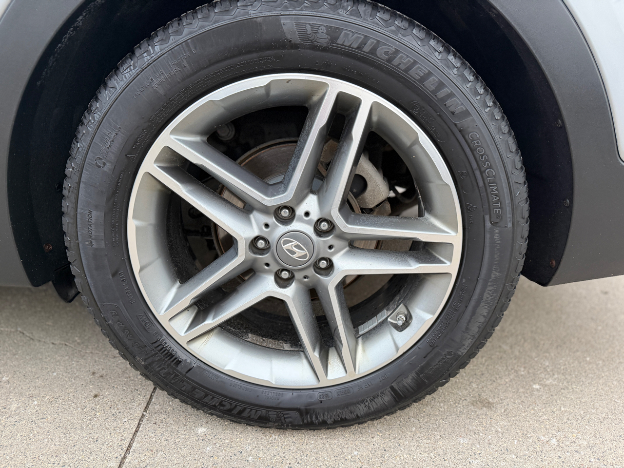 Hyundai Santa Fe Limited Ultimate AWD 2017