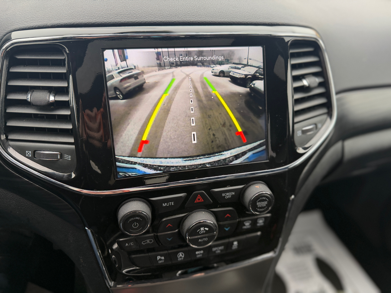 Jeep Grand Cherokee Laredo X 4WD 2021