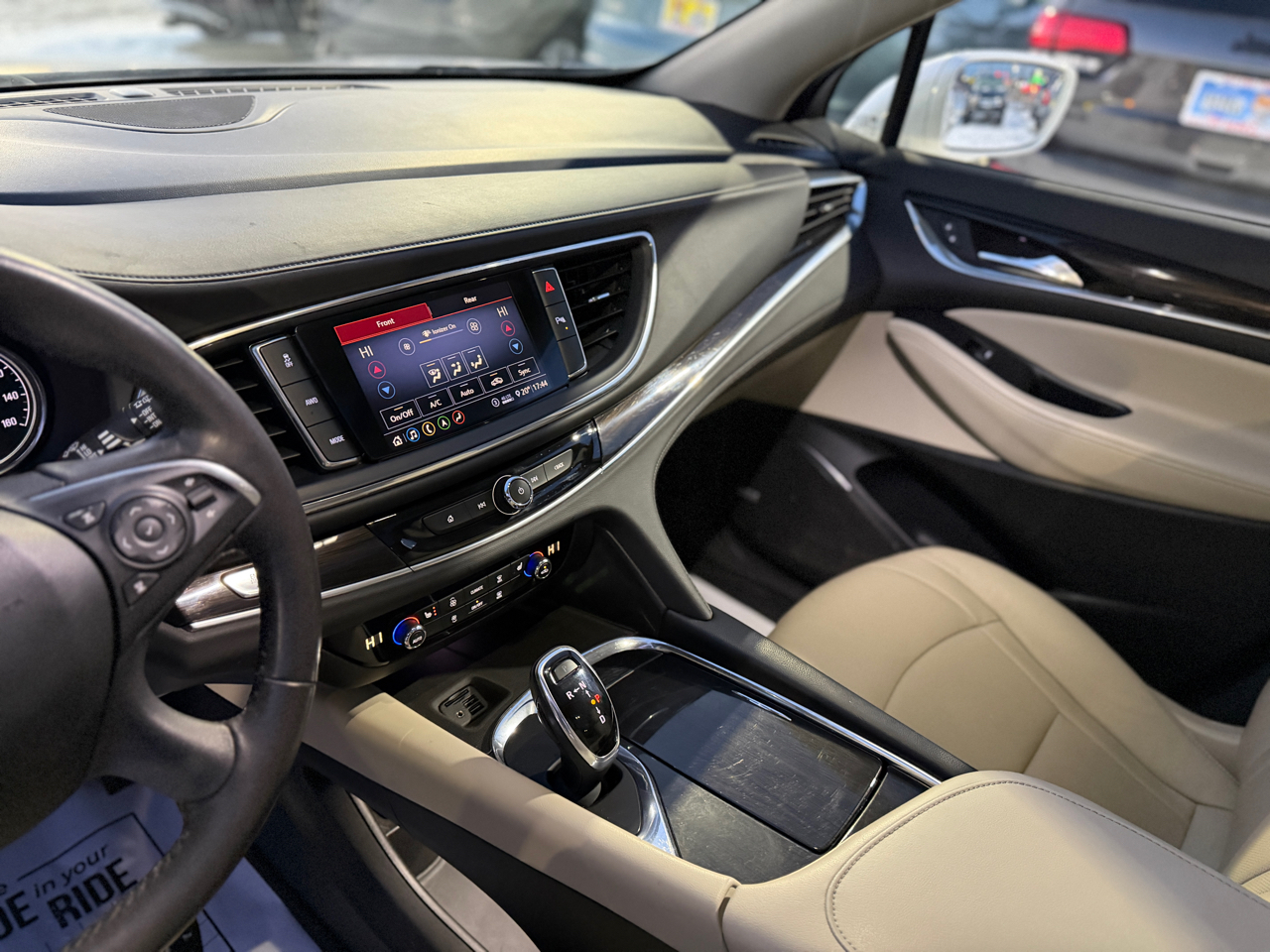 Buick Enclave Essence AWD 2020