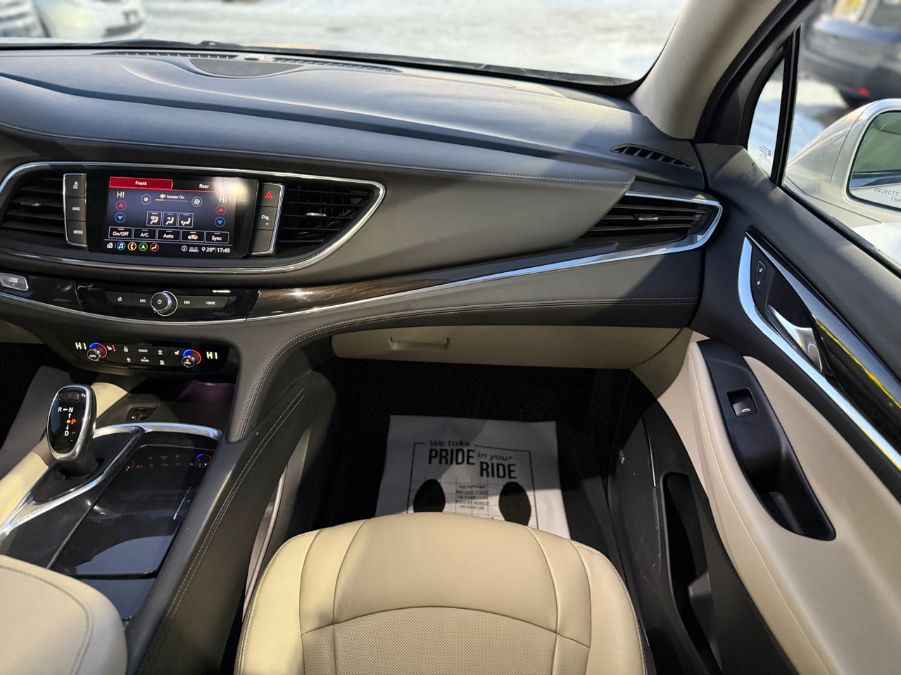 Buick Enclave Essence AWD 2020