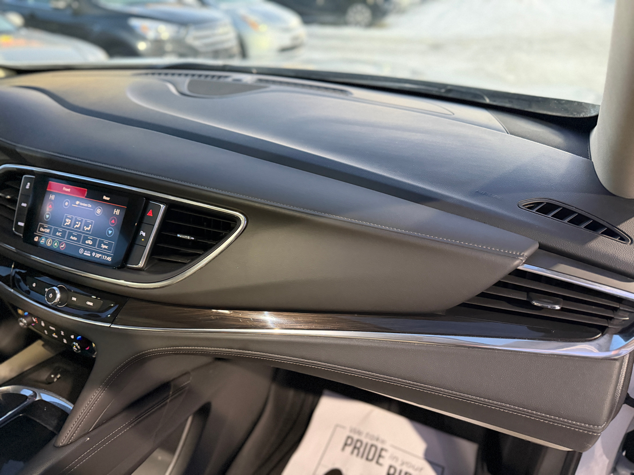 Buick Enclave Essence AWD 2020