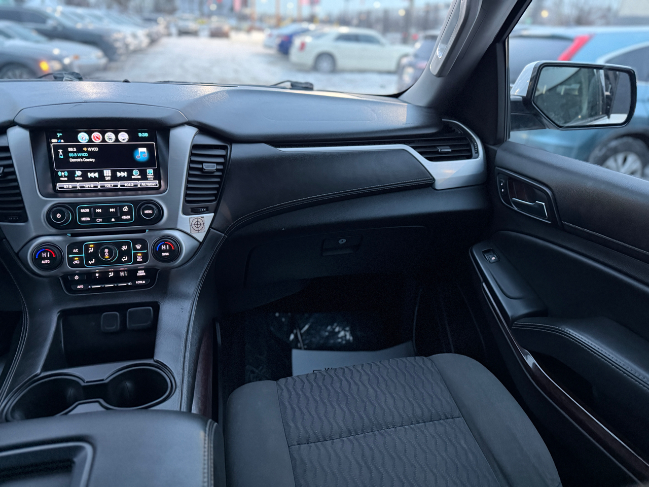 GMC Yukon SLE 4WD 2017