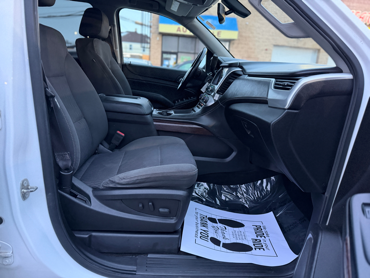 GMC Yukon SLE 4WD 2017