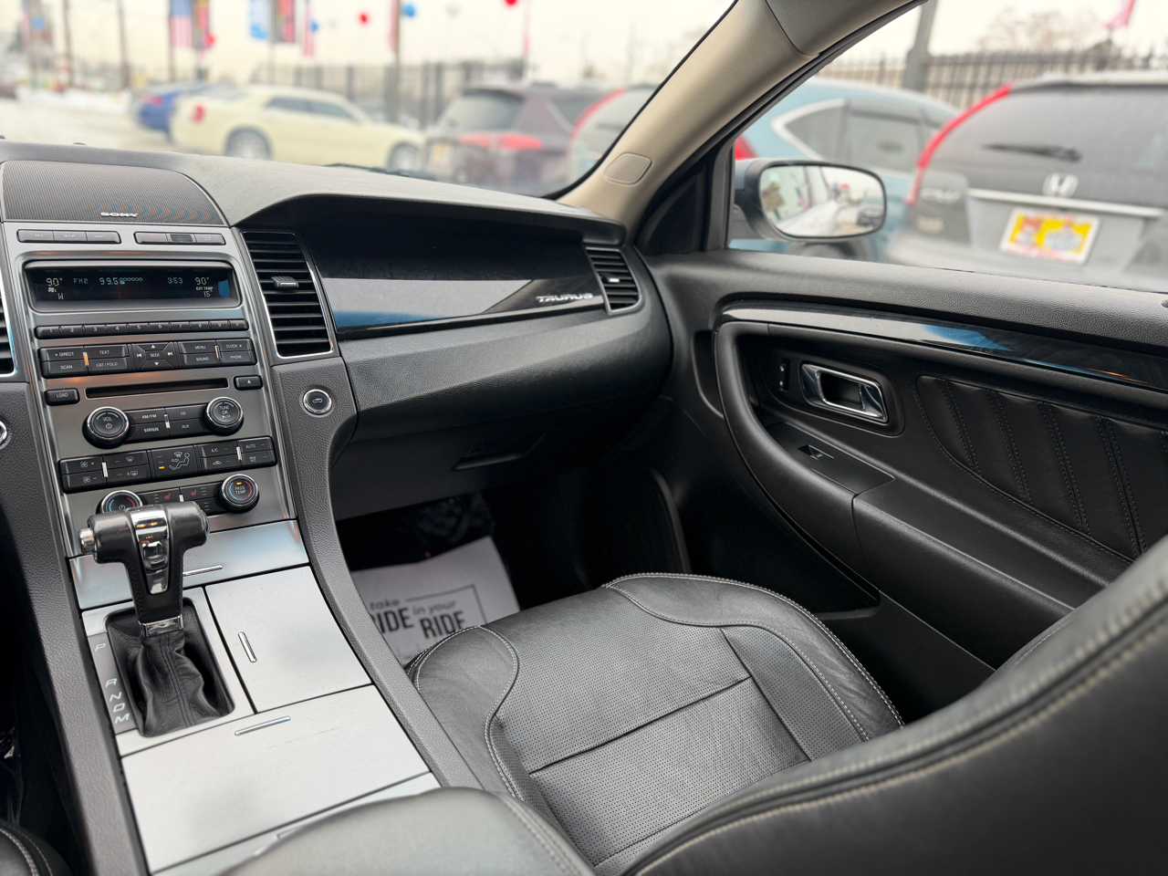 Ford Taurus Limited 2011