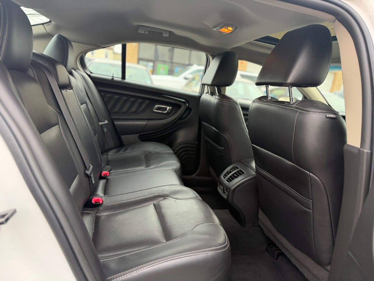 Ford Taurus Limited 2011