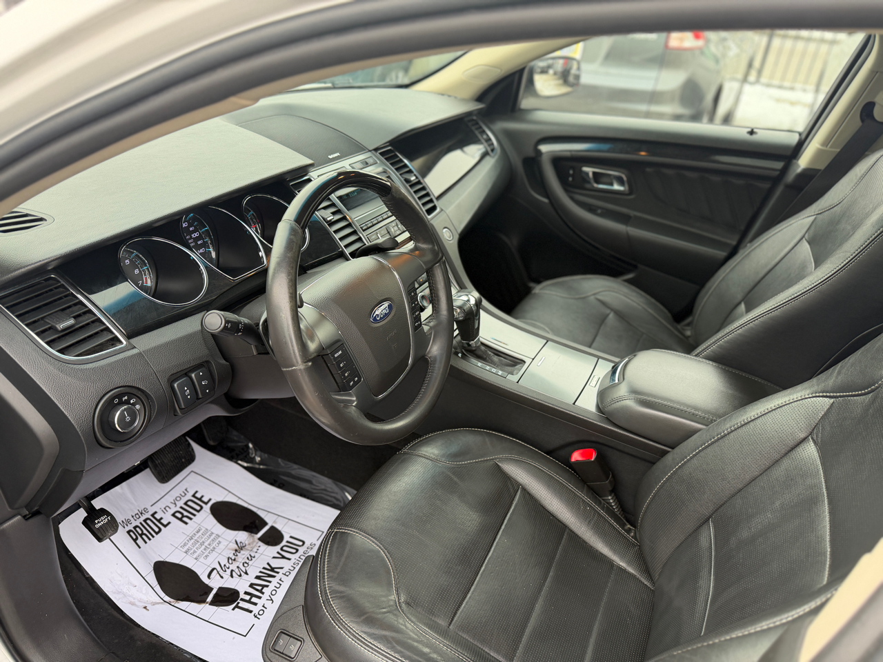 Ford Taurus Limited 2011