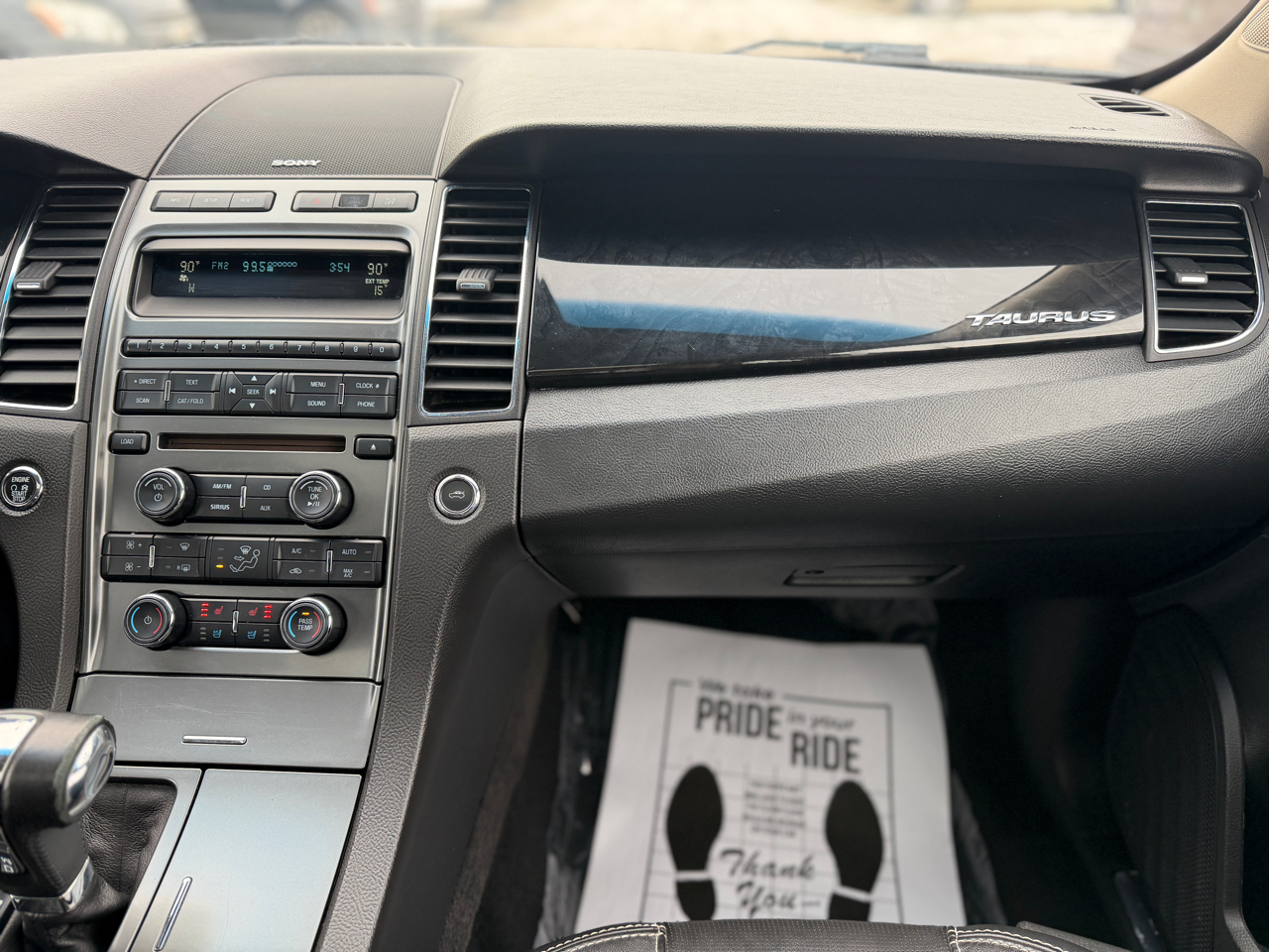 Ford Taurus Limited 2011