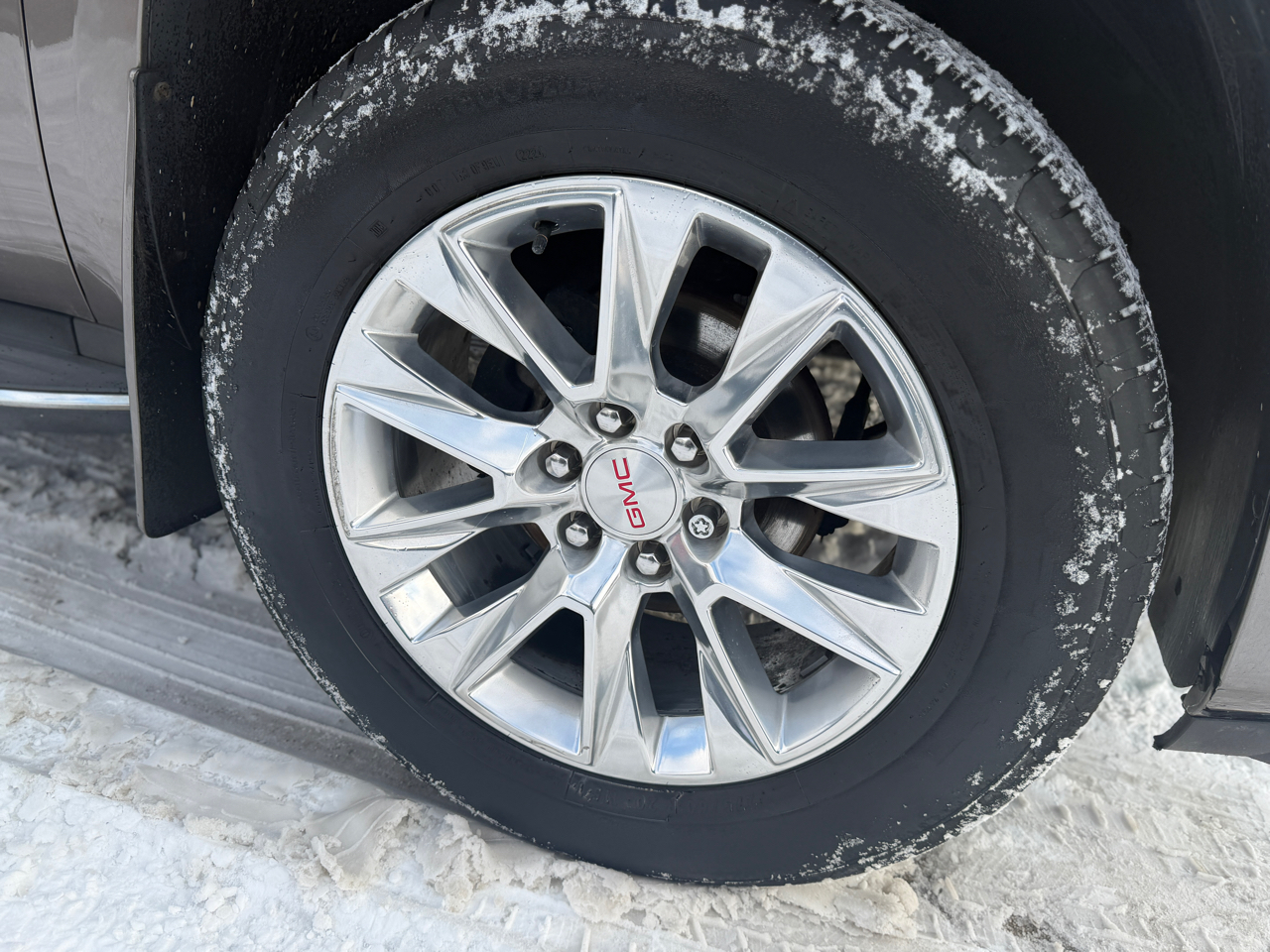 GMC Yukon Denali XL 4WD 2012