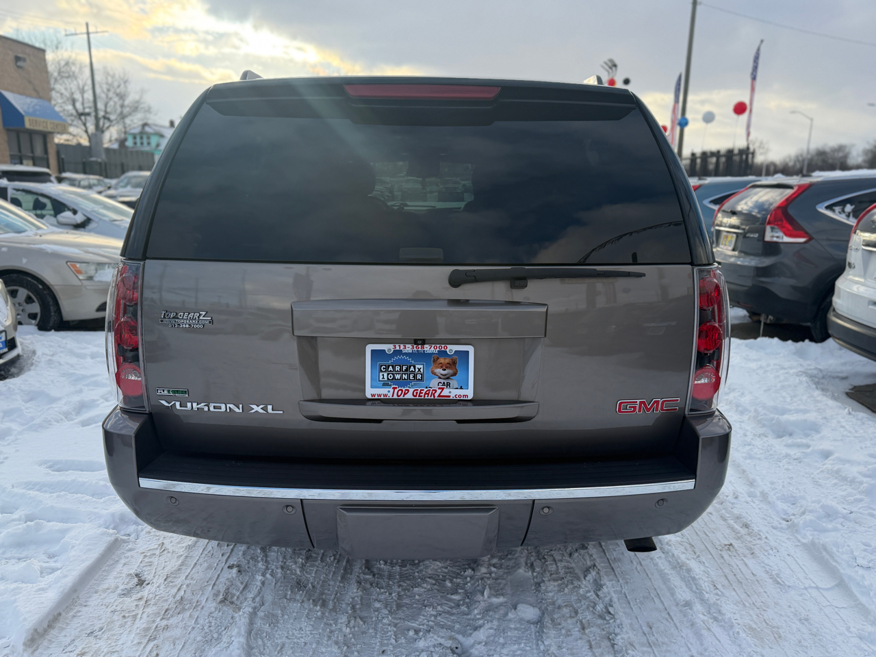 GMC Yukon Denali XL 4WD 2012