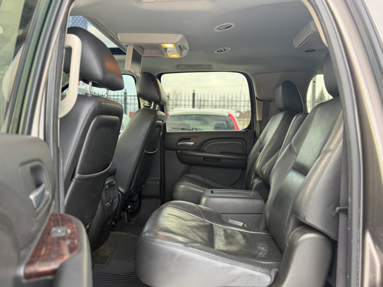 GMC Yukon Denali XL 4WD 2012