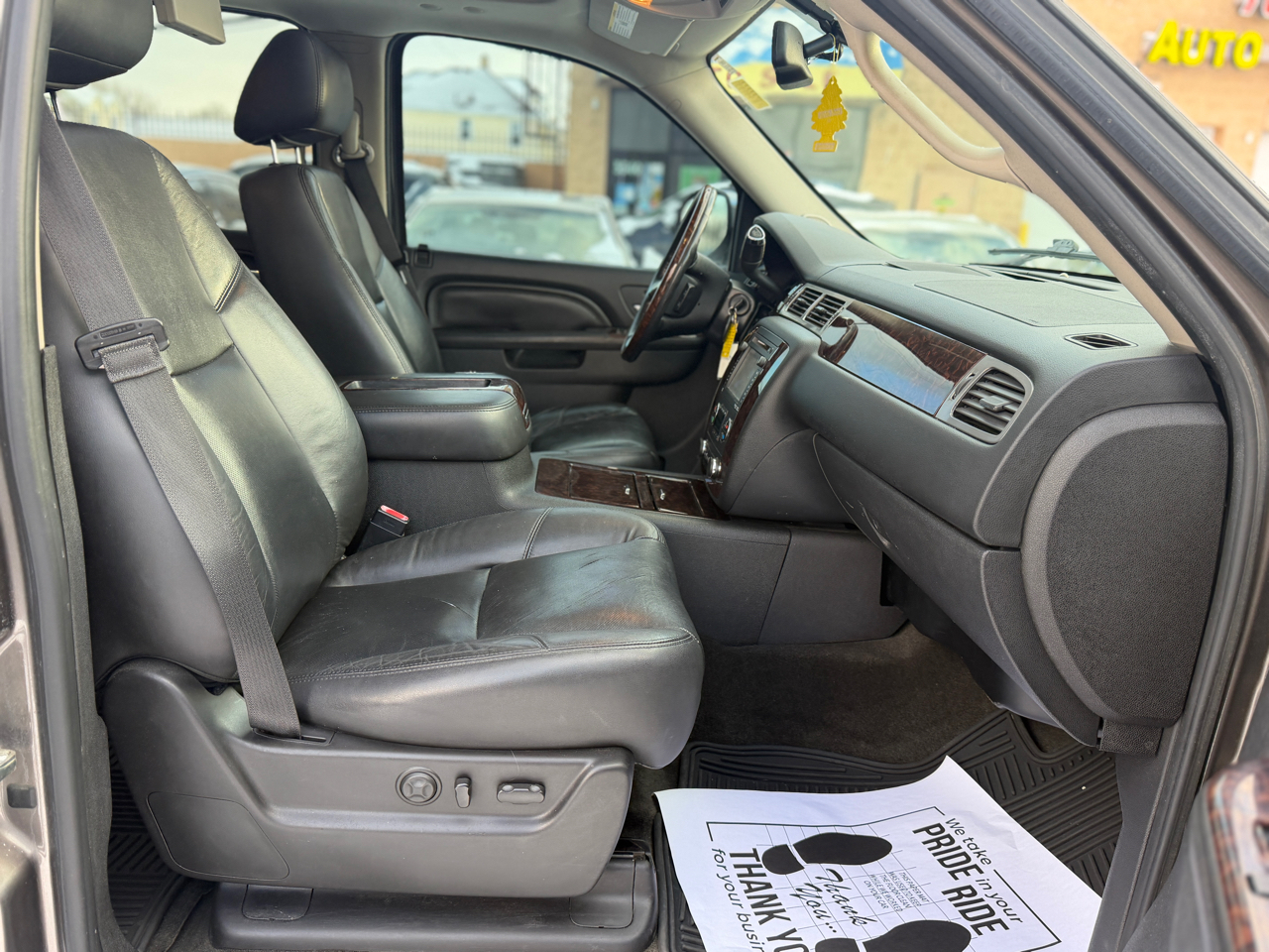 GMC Yukon Denali XL 4WD 2012