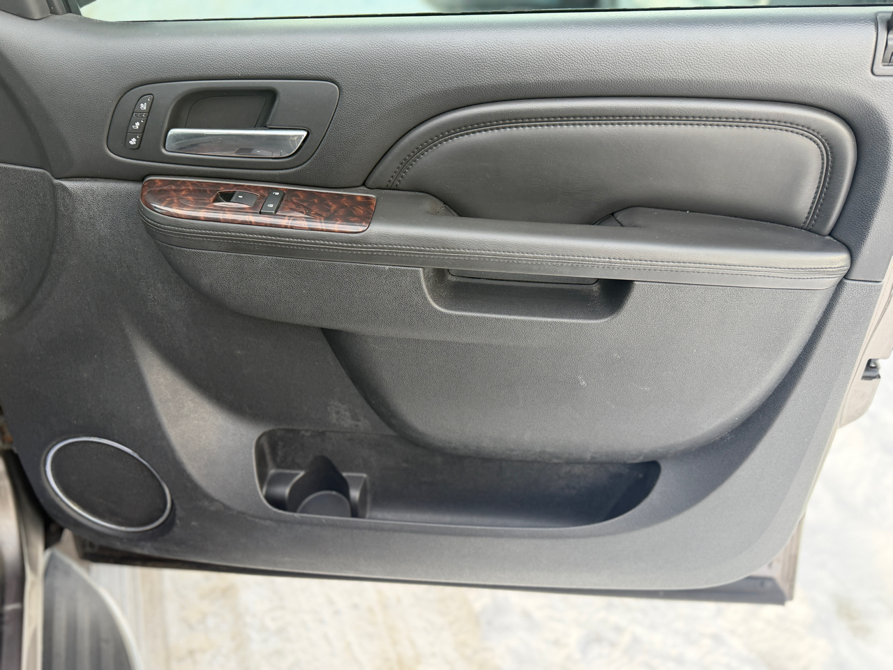 GMC Yukon Denali XL 4WD 2012