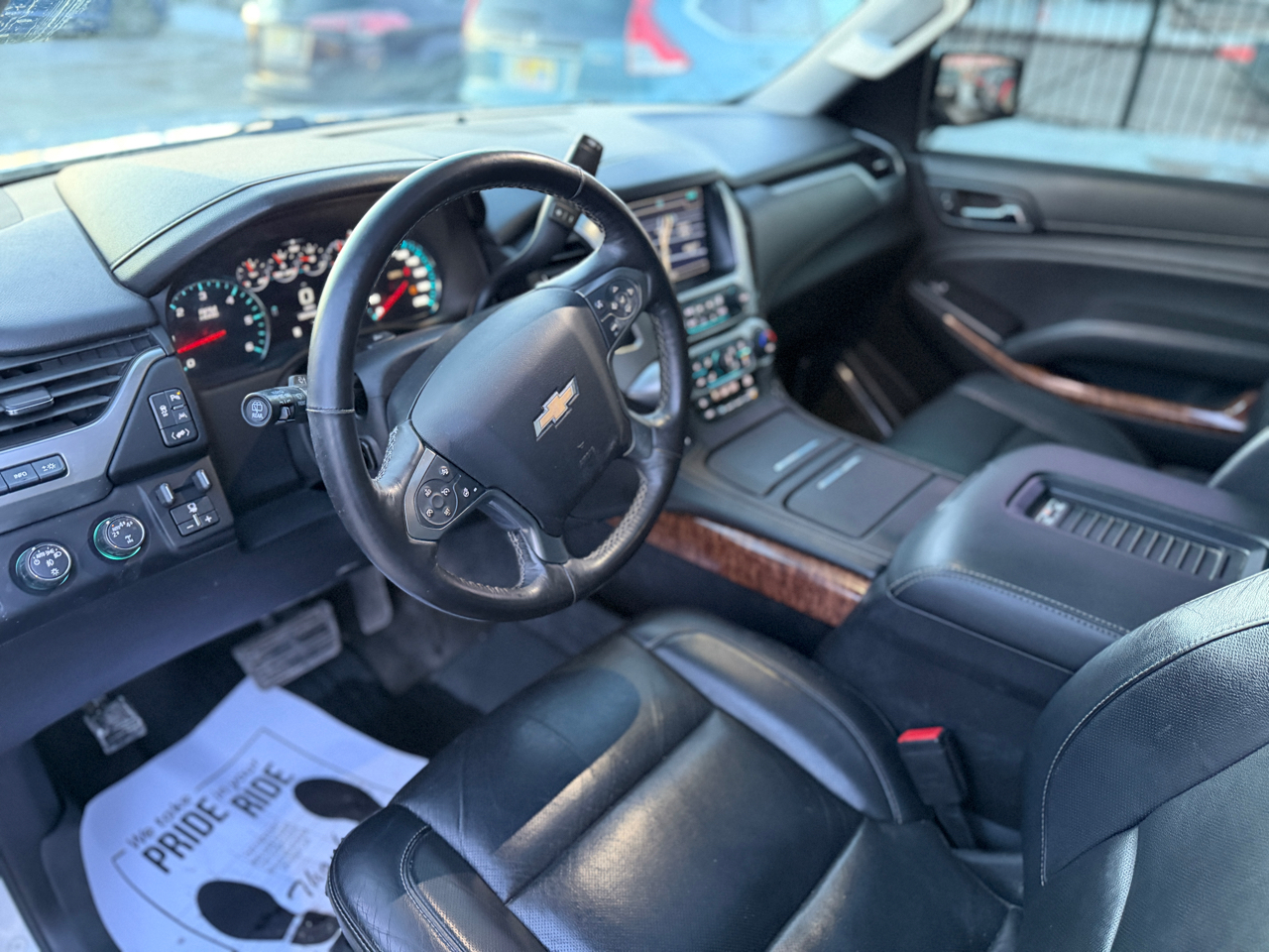 Chevrolet Suburban Premier 4WD 2017