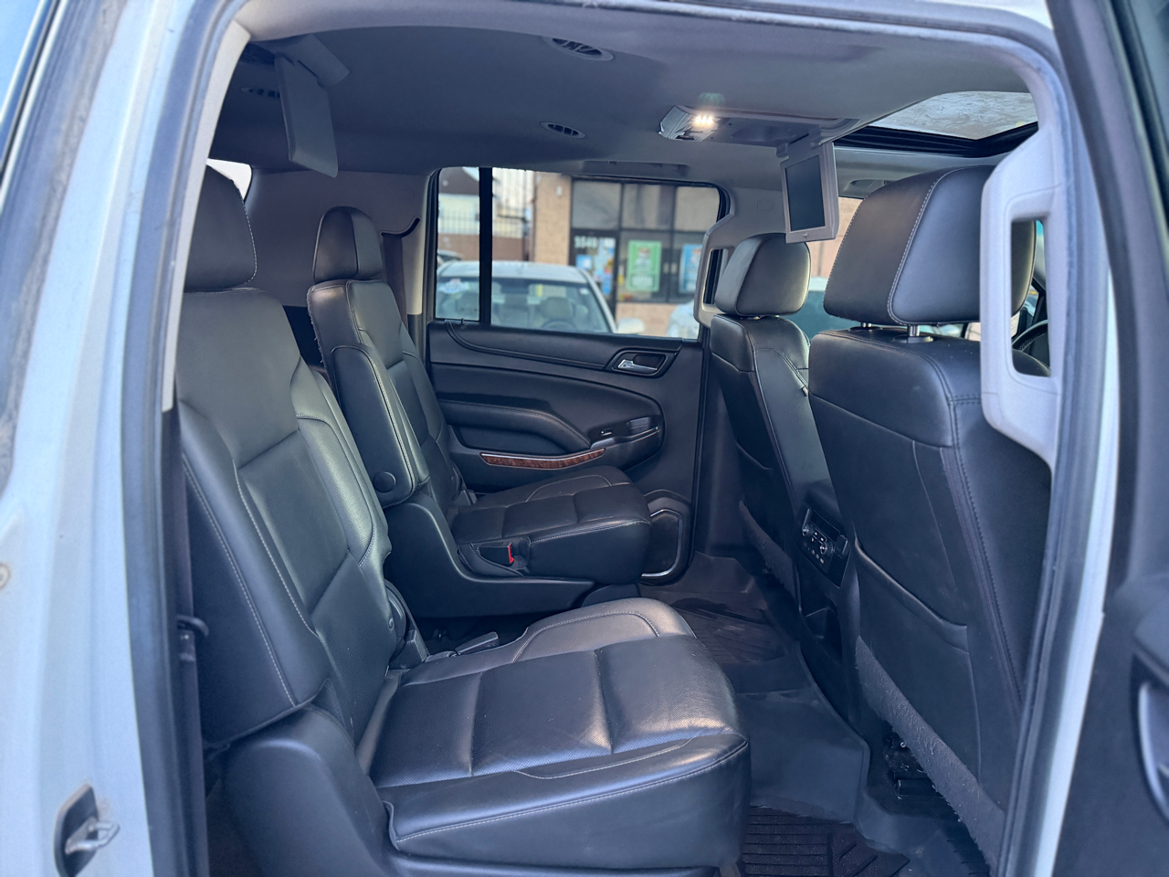 Chevrolet Suburban Premier 4WD 2017