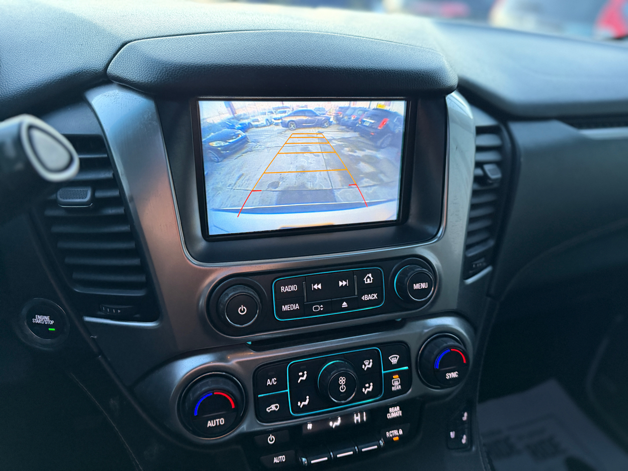 Chevrolet Suburban Premier 4WD 2017